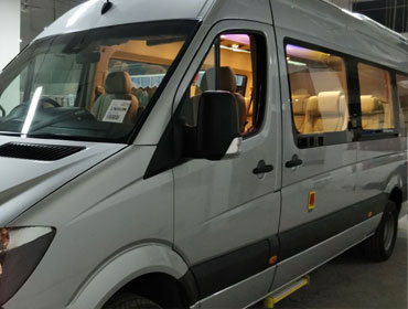 11 seater mercedes sprinter imported van on rent india