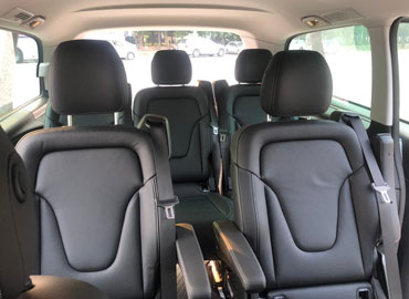 mercedes benz v class taxi hire